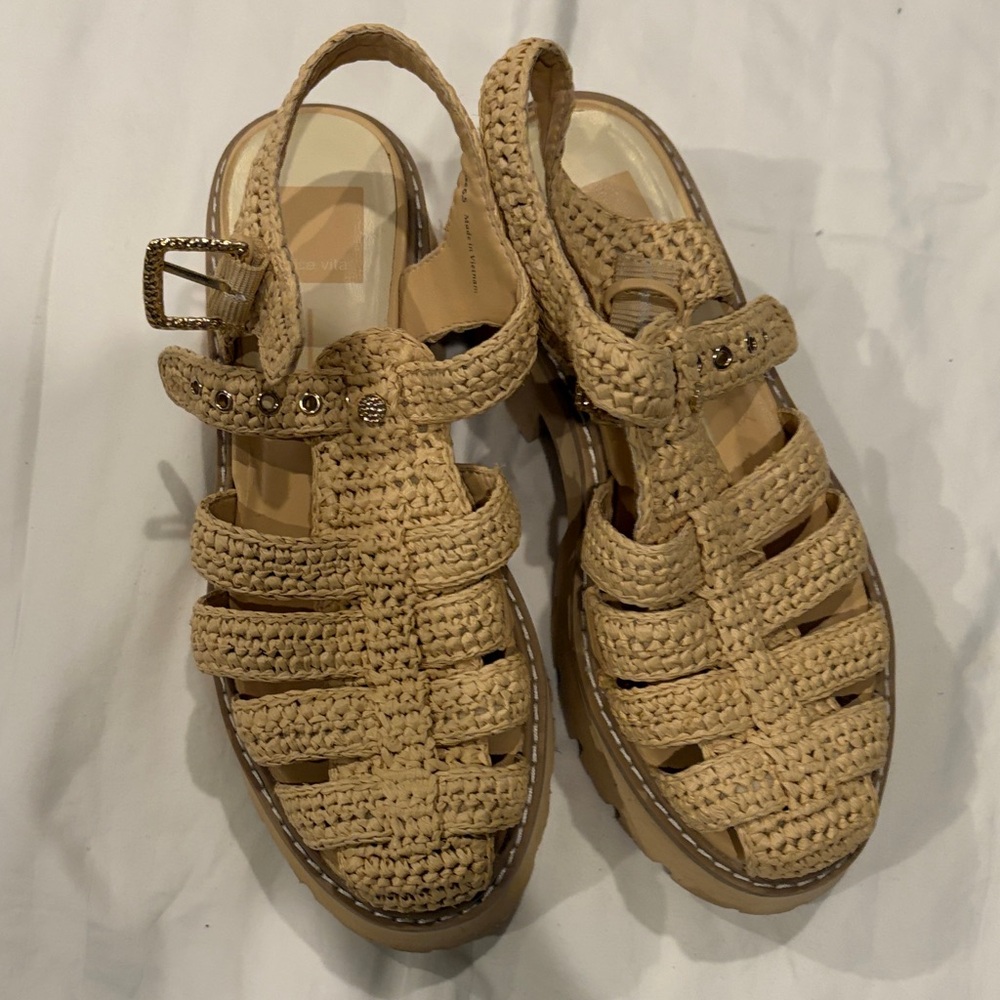 Dolce Vita Lasly Sandals Natural